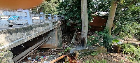 கூட்டுக் குடிநீர் குழாயில் உடைப்பு