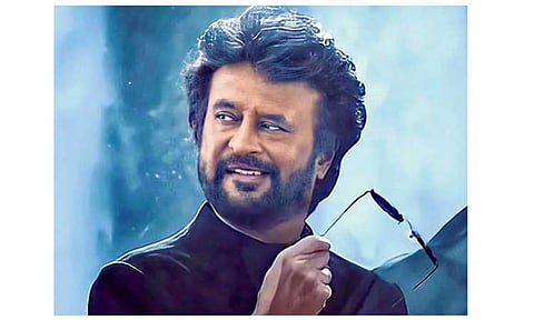 மறைந்த நடிகர் புனித் ராஜ்குமாருக்கு கர்நாடக ரத்னா விருது வழங்கும் விழாவில் நடிகர் ரஜினிகாந்த் பங்கேற்பு