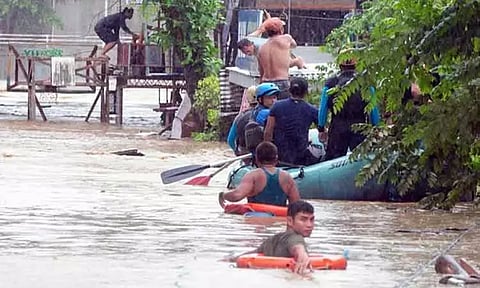 பிலிப்பைன்சை பந்தாடிய 'நால்கே' புயல்: 31 பேர் உயிரிழப்பு