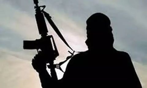 ஈரான் வழிபாட்டு தலத்தில் தாக்குதல் நடத்திய ஐ.எஸ்.பயங்கரவாதி சிகிச்சை பலனின்றி பலி