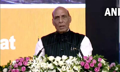 பாதுகாப்பு பிரிவின் ஆத்மநிர்பாரத் பயணத்தில் அடிக்கல் மட்டுமின்றி, மைல்கல்லும் கூட: மத்திய ராணுவ மந்திரி ராஜ்நாத் சிங் பேச்சு