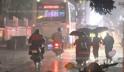 குமரியில் பரவலாக மழை