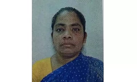 பெண் தீக்குளித்து தற்கொலை