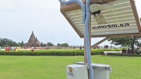 மாமல்லபுரம் கடற்கரை கோவில் வளாகத்தில் தானியங்கி வானிலை கருவி மூலம் மழை அளவு, காற்றின் வேகம் குறித்த தகவல்கள்