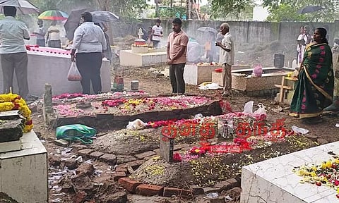 கல்லறை திருநாள் அனுசரிப்பு