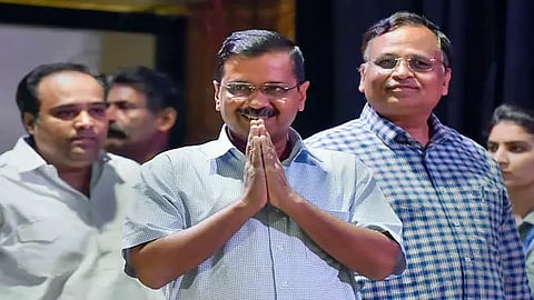 திகார் சிறையில் மந்திரிக்கு பாடி மசாஜ்..! விளக்கம் கேட்கும் உள்துறை; கெஜ்ரிவாலுக்கு சிக்கல்...!