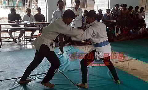 பள்ளி மாணவர்களுக்கு ஜூடோ போட்டி