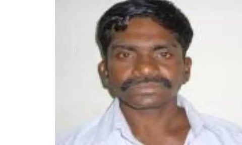 சுசீந்திரம் அருகே பயங்கரம்: ஓட, ஓட விரட்டி ரவுடி குத்திக்கொலை; அண்ணன் மகன் கைது