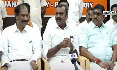 "தி.மு.க.வின் கைப்பாவையாக கவர்னர் இருக்க வேண்டும் என்று நினைக்கிறார்கள்" - மத்திய இணை மந்திரி எல்.முருகன் பேச்சு