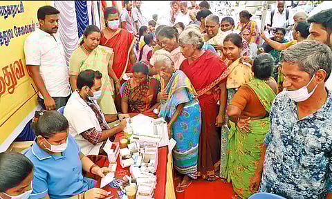 சென்னையில் மழைக்கால சிறப்பு மருத்துவ முகாம் - அமைச்சர்கள் கே.என்.நேரு, மா.சுப்பிரமணியன் தொடங்கி வைத்தனர்