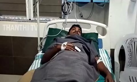 நாகப்பாம்பை பிடித்த தீயணைப்பு வீரருக்கு நேர்ந்த சோகம் - 1 நொடியில் நிகழ்ந்த பயங்கரம்