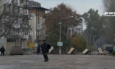 உக்ரைன் பக்முத் நகரில் தீவிர சண்டை - ரஷிய படைகள் தொடர் தாக்குதல்