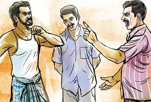 3 வாலிபர்களுக்கு தர்மஅடி கொடுத்த கிராம மக்கள்