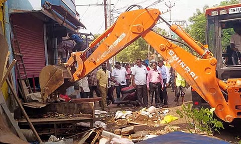 பீமநகர் ஹீபர்ரோட்டில் ஆக்கிரமிப்புகள் அகற்றம்