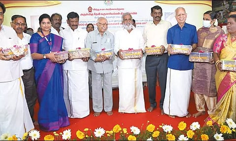 திருவேற்காடு தேவி கருமாரியம்மன் கோவிலுக்கு: பக்தர்கள் காணிக்கையாக செலுத்திய 42 கிலோ தங்கம் வங்கியில் முதலீடு