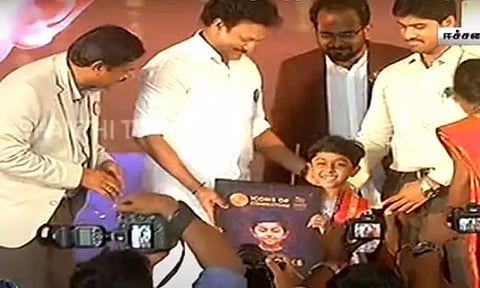 நயன்தாரா மகனாக நடித்த ரித்விக்கிற்கு விருது .. செல்லமாய் அழைத்து பாராட்டிய அமைச்சர் அன்பில் மகேஷ்..!