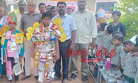 பள்ளியில் சிறுதானிய உணவுகளை காட்சிப்படுத்திய மாணவர்கள்