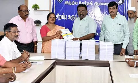 வாக்காளர் பட்டியலில் இருந்து 34,982 பேர் பெயர் நீக்கம்