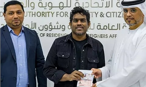 யுவன் சங்கர் ராஜாவுக்கு கோல்டன் விசா வழங்கி அமீரக அரசு கவுரவம்...!