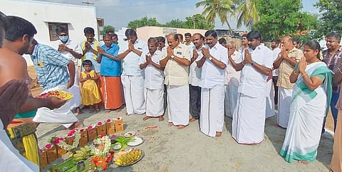 பொதுச்சாவடி கட்டிட பூமி பூஜை