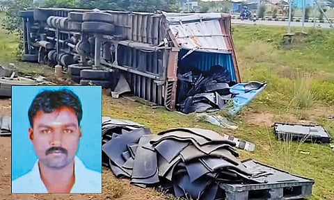 ஆவடி அருகே சாலையில் நின்ற கன்டெய்னர் லாரி மீது மற்றொரு லாரி மோதல் - இடிபாட்டில் சிக்கி டிரைவர் பலி