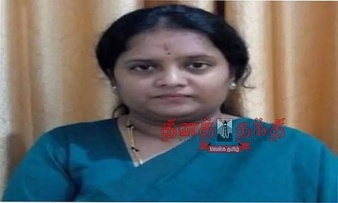 உதவி கலெக்டரான, குழந்தை நட்சத்திரம்
