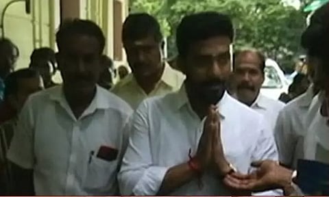 தோட்டத்தில் சிறுத்தை உயிரிழந்த வழக்கு: வனத்துறை விசாரணைக்கு நேரில் ஆஜரான ரவீந்திரநாத் எம்.பி...!