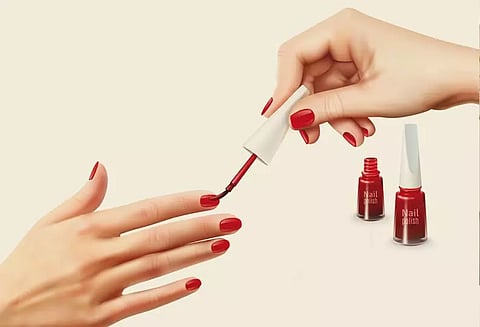 நெயில் பாலிஷ் ரீமூவருக்கான மாற்று வழிகள்