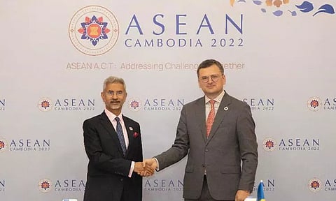 உக்ரைன் போரை முடிவுக்கு கொண்டு வருவதற்கான வழிகள் குறித்து ஆசியான் மாநாட்டில் மந்திரி ஜெய்சங்கர் ஆலோசனை