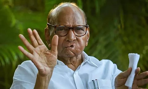 சரத் பவாரை மந்திரவாதி எனக்கூறுவதா? பாஜக தலைவர் மீது போலீசில் தேசியவாத காங். புகார்