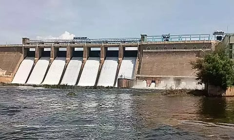 வைகையில் 14 ஆயிரம் கனஅடி நீர் திறப்பு - கரையோர மக்களுக்கு வெள்ள அபாய எச்சரிக்கை