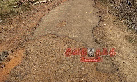 ஆதிரங்கம்-தலைக்காடு இணைப்பு சாலை