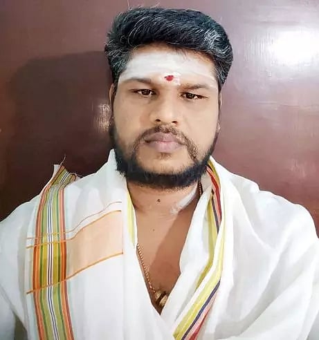 கோவில்களில் செல்போன்களுக்கு தடை