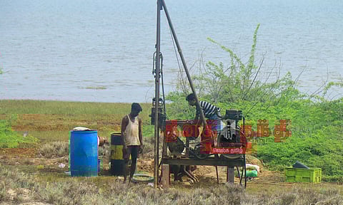 ராமேசுவரம்-தனுஷ்கோடி இடையே ரெயில்பாதை அமைக்க மண் பரிசோதனை