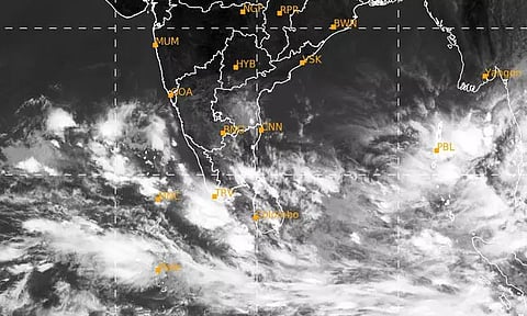 தமிழ்நாடு வானிலையில் ஏற்படப்போகும் மாற்றம்...! வெதர்மேன் தந்த எச்சரிக்கை