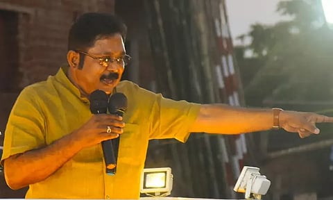 கால்பந்து வீராங்கனை உயிரிழப்பு: பெரும் அதிர்ச்சியையும், வேதனையையும் அளிக்கிறது - டி.டி.வி.தினகரன்