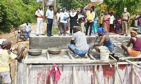 கோலியனூர் ஒன்றியத்தில் வளர்ச்சி திட்டப்பணிகளை கலெக்டர் ஆய்வு