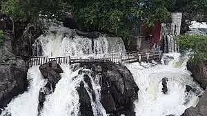 ஒகேனக்கல்லுக்கு நீர்வரத்து 14 ஆயிரம் கனஅடியாக குறைந்தது