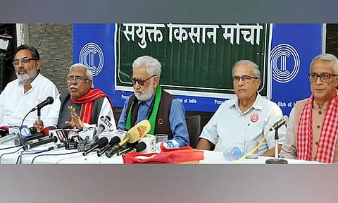 நாடு முழுவதும் கவர்னர் மாளிகைகள் நோக்கி 26-ந் தேதி விவசாயிகள் பேரணி - விவசாய கூட்டமைப்பு