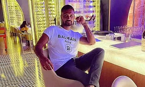 பாலியல் புகார் : கையில் லொகேசன் டிராக்கர்...! இலங்கை வீரருக்கு நிபந்தனை விதித்த ஆஸ்திரேலிய நீதிமன்றம் !