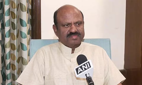 கவர்னரும், முதல்-மந்திரியும் அரசியல் சட்டத்தின் வரம்பிற்குள் இருந்து கொண்டால் சிரமம் இருக்காது - ஆனந்த போஸ்