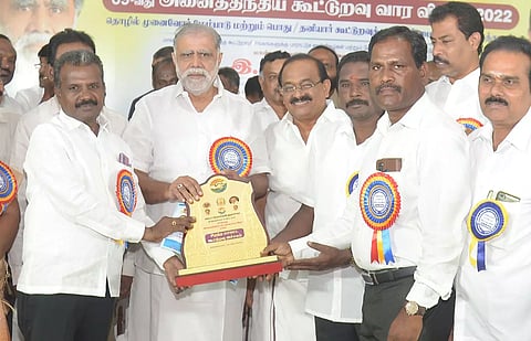 கூட்டுறவுத்துறை செயல்பாட்டில் திருப்தி இல்லையா? நிதி அமைச்சரின் கருத்துக்கு, இ.பெரியசாமி பதில்