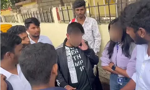 கல்லூரி விழாவில் பாகிஸ்தான் வாழ்க கோஷம்; மாணவ மாணவி மீது வழக்கு