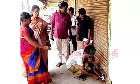 வாடகை செலுத்தாத 2 கடைகளுக்கு 'சீல்'