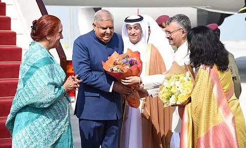 உலகக் கோப்பை கால்பந்து - கத்தார் சென்றடைந்தார் துணை ஜனாதிபதி ஜெகதீப் தன்கர்...!