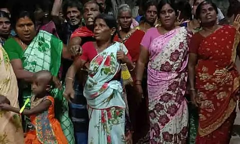 பட்டவைய்யனார் கோவிலில் பால்குடம் எடுக்க தடை