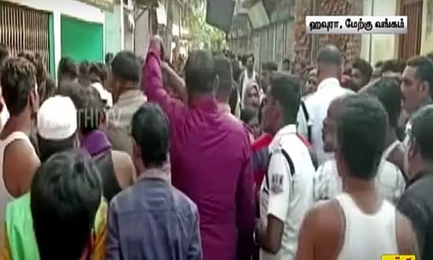 மேற்குவங்கத்தில் ஹிஜாப்-காவி அணிவது குறித்து மோதல்.. தேர்வுகள் ரத்து - பள்ளியில் பரபரப்பு