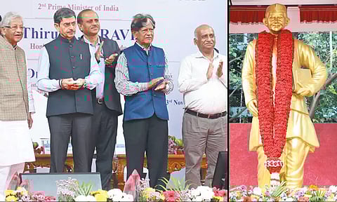 சாஸ்திரி பவனில் முழு உருவ சிலை: "லால்பகதூர் சாஸ்திரியின் பசுமை இயக்கத்தால் உலகிற்கே உணவளிக்கும் நிலைக்கு உயர்ந்தோம்"