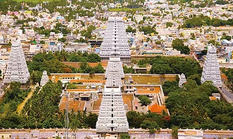 ஆச்சரியம் மிகுந்த அண்ணாமலையார் கோபுரங்கள்