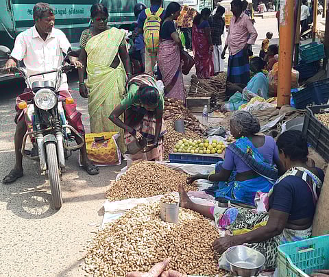 நிலக்கடலை விற்பனை அமோகம்